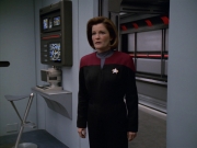 Filename=extant_StarTrek_VOY_5x19-TheFight_01172.jpg
Filesize=161KiB
Dimensions=1200x900
Date added=Nov 21, 2019 extant_StarTrek_VOY_5x19-TheFight_01172.jpg
