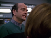 Filename=extant_StarTrek_VOY_5x19-TheFight_01197.jpg
Filesize=144KiB
Dimensions=1200x900
Date added=Nov 21, 2019 extant_StarTrek_VOY_5x19-TheFight_01197.jpg