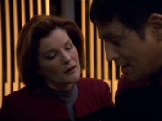 extant_StarTrek_VOY_5x19-TheFight_01290.jpg