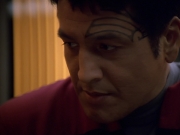 extant_StarTrek_VOY_5x19-TheFight_01322.jpg