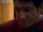 extant_StarTrek_VOY_5x19-TheFight_01323.jpg