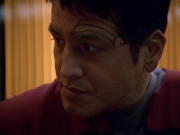 extant_StarTrek_VOY_5x19-TheFight_01340.jpg