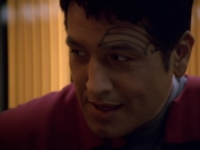extant_StarTrek_VOY_5x19-TheFight_01342.jpg