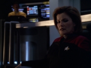 extant_StarTrek_VOY_5x19-TheFight_01400.jpg