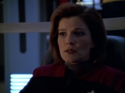 extant_StarTrek_VOY_5x19-TheFight_01428.jpg