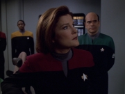Filename=extant_StarTrek_VOY_5x19-TheFight_01468.jpg
Filesize=143KiB
Dimensions=1200x900
Date added=Nov 21, 2019 extant_StarTrek_VOY_5x19-TheFight_01468.jpg