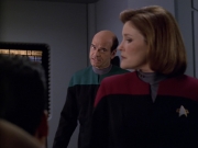 extant_StarTrek_VOY_5x19-TheFight_01516.jpg
