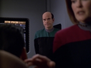 Filename=extant_StarTrek_VOY_5x19-TheFight_01532.jpg
Filesize=128KiB
Dimensions=1200x900
Date added=Nov 21, 2019 extant_StarTrek_VOY_5x19-TheFight_01532.jpg