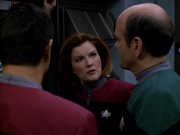 extant_StarTrek_VOY_5x19-TheFight_01568.jpg