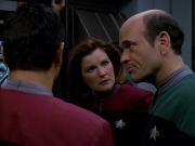 Filename=extant_StarTrek_VOY_5x19-TheFight_01573.jpg
Filesize=148KiB
Dimensions=1200x900
Date added=Nov 21, 2019 extant_StarTrek_VOY_5x19-TheFight_01573.jpg