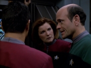 Filename=extant_StarTrek_VOY_5x19-TheFight_01574.jpg
Filesize=150KiB
Dimensions=1200x900
Date added=Nov 21, 2019 extant_StarTrek_VOY_5x19-TheFight_01574.jpg