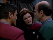 extant_StarTrek_VOY_5x19-TheFight_01592.jpg