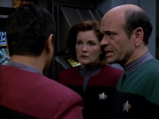 Filename=extant_StarTrek_VOY_5x19-TheFight_01609.jpg
Filesize=153KiB
Dimensions=1200x900
Date added=Nov 21, 2019 extant_StarTrek_VOY_5x19-TheFight_01609.jpg