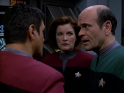 Filename=extant_StarTrek_VOY_5x19-TheFight_01611.jpg
Filesize=151KiB
Dimensions=1200x900
Date added=Nov 21, 2019 extant_StarTrek_VOY_5x19-TheFight_01611.jpg