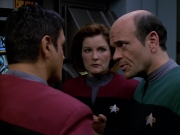 extant_StarTrek_VOY_5x19-TheFight_01613.jpg