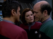 extant_StarTrek_VOY_5x19-TheFight_01628.jpg