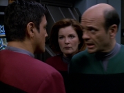 extant_StarTrek_VOY_5x19-TheFight_01631.jpg