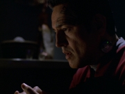 extant_StarTrek_VOY_5x19-TheFight_01656.jpg