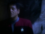 Filename=extant_StarTrek_VOY_5x19-TheFight_01792.jpg
Filesize=95KiB
Dimensions=1200x900
Date added=Nov 21, 2019 extant_StarTrek_VOY_5x19-TheFight_01792.jpg