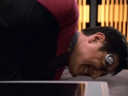 extant_StarTrek_VOY_5x19-TheFight_01948.jpg