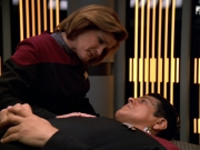 extant_StarTrek_VOY_5x19-TheFight_02021.jpg
