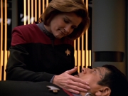 extant_StarTrek_VOY_5x19-TheFight_02035.jpg
