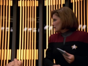 extant_StarTrek_VOY_5x19-TheFight_02038.jpg