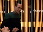 extant_StarTrek_VOY_5x19-TheFight_02042.jpg