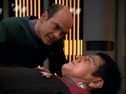 extant_StarTrek_VOY_5x19-TheFight_02059.jpg