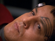 extant_StarTrek_VOY_5x19-TheFight_02119.jpg