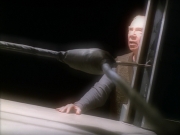 extant_StarTrek_VOY_5x19-TheFight_02155.jpg