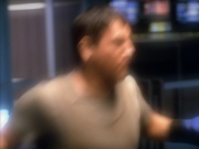 extant_StarTrek_VOY_5x19-TheFight_02310.jpg