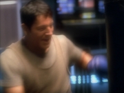 extant_StarTrek_VOY_5x19-TheFight_02311.jpg