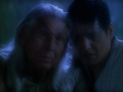 extant_StarTrek_VOY_5x19-TheFight_02648.jpg