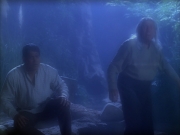 extant_StarTrek_VOY_5x19-TheFight_02665.jpg