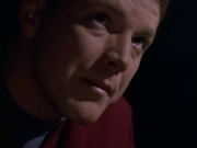 extant_StarTrek_VOY_5x19-TheFight_02751.jpg