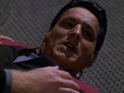 extant_StarTrek_VOY_5x19-TheFight_02759.jpg