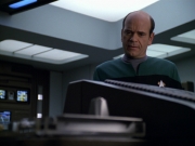 Filename=extant_StarTrek_VOY_5x19-TheFight_02978.jpg
Filesize=163KiB
Dimensions=1200x900
Date added=Nov 21, 2019 extant_StarTrek_VOY_5x19-TheFight_02978.jpg