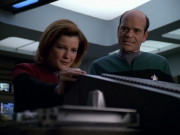 Filename=extant_StarTrek_VOY_5x19-TheFight_02984.jpg
Filesize=161KiB
Dimensions=1200x900
Date added=Nov 21, 2019 extant_StarTrek_VOY_5x19-TheFight_02984.jpg