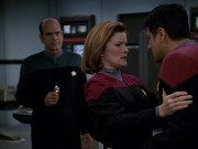 extant_StarTrek_VOY_5x19-TheFight_03029.jpg