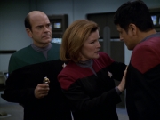 Filename=extant_StarTrek_VOY_5x19-TheFight_03037.jpg
Filesize=142KiB
Dimensions=1200x900
Date added=Nov 21, 2019 extant_StarTrek_VOY_5x19-TheFight_03037.jpg