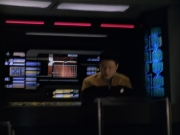 extant_StarTrek_VOY_5x19-TheFight_03180.jpg