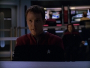 extant_StarTrek_VOY_5x19-TheFight_03196.jpg