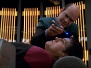 extant_StarTrek_VOY_5x19-TheFight_03214.jpg