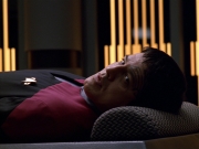 extant_StarTrek_VOY_5x19-TheFight_03240.jpg