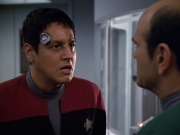 Filename=extant_StarTrek_VOY_5x19-TheFight_03490.jpg
Filesize=149KiB
Dimensions=1200x900
Date added=Nov 21, 2019 extant_StarTrek_VOY_5x19-TheFight_03490.jpg