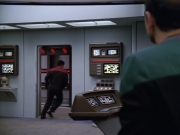 Filename=extant_StarTrek_VOY_5x19-TheFight_03560.jpg
Filesize=179KiB
Dimensions=1200x900
Date added=Nov 21, 2019 extant_StarTrek_VOY_5x19-TheFight_03560.jpg