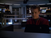 Filename=extant_StarTrek_VOY_5x19-TheFight_03562.jpg
Filesize=154KiB
Dimensions=1200x900
Date added=Nov 21, 2019 extant_StarTrek_VOY_5x19-TheFight_03562.jpg