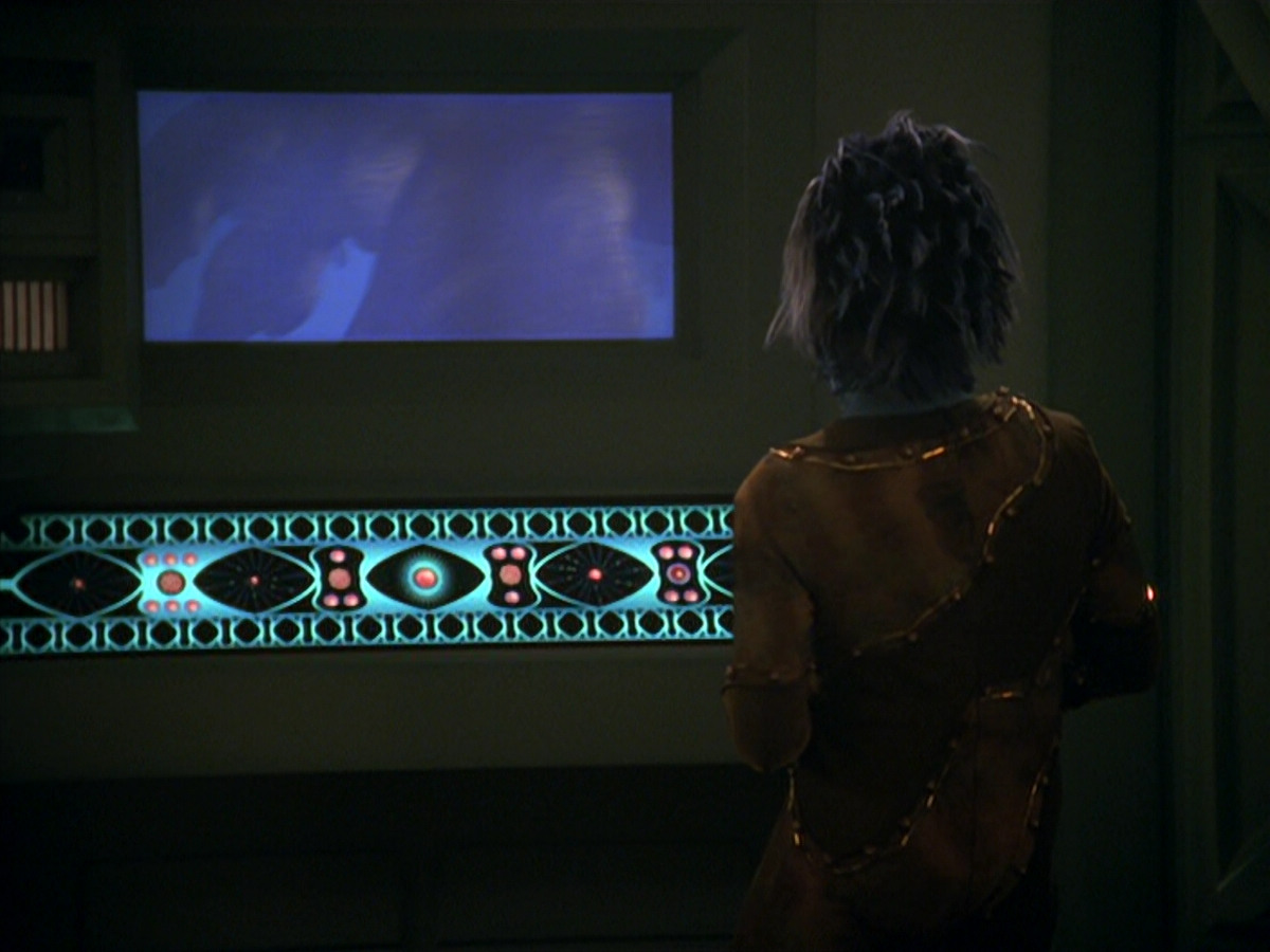 extant_StarTrek_VOY_5x20-ThinkTank_00106.jpg