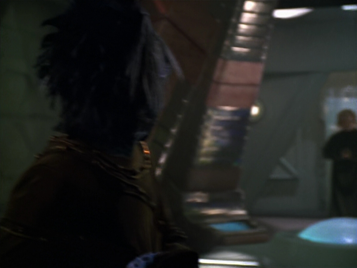 extant_StarTrek_VOY_5x20-ThinkTank_00111.jpg
